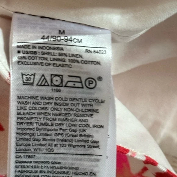 Banana Republic Puff Sleeve Top - Picture 7 of 7